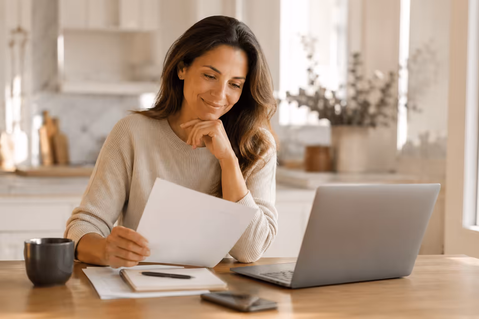 A patient researching how long do dental implants last and what recovery involves